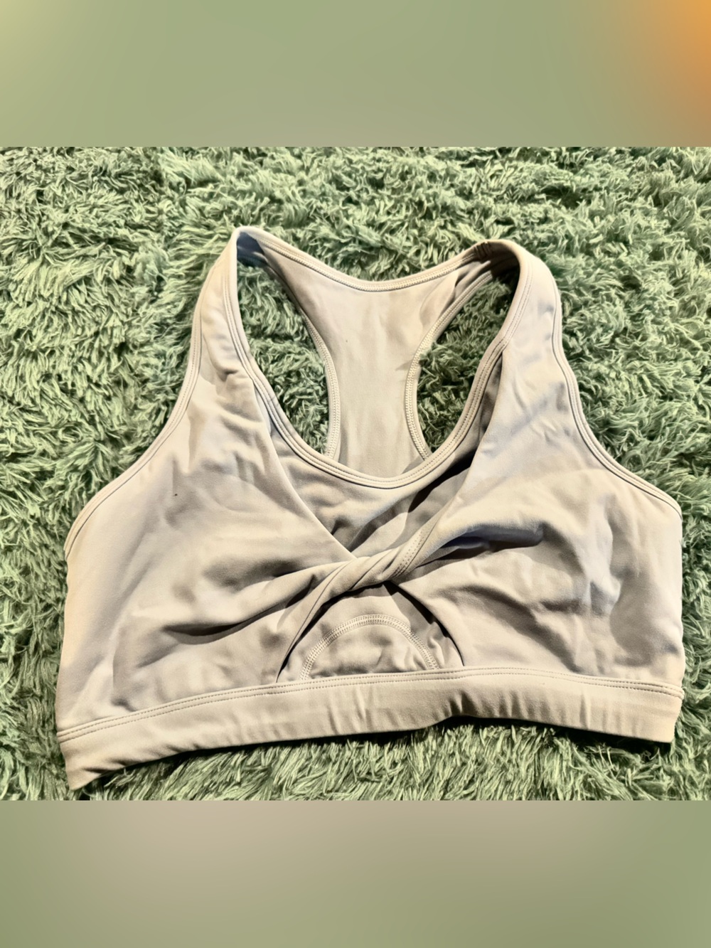 Boutique Twist-Front Seamless Sports Bra - lavender